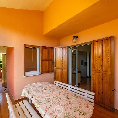 Villa Mareverde - Beach, Bbq & Parking Vakantiehuis *