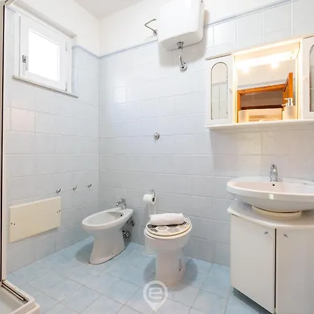 Vakantiehuis Villa Mareverde - Beach, Bbq & Parking *