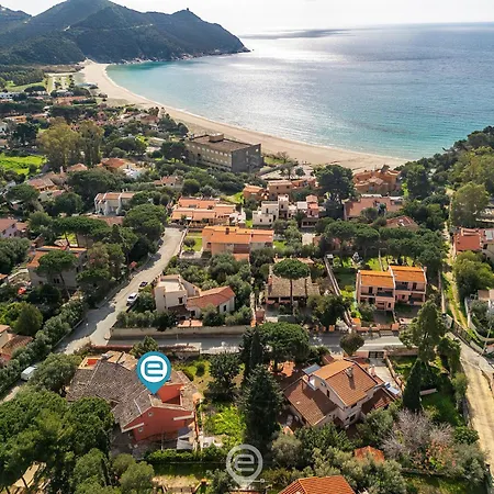 Villa Mareverde - Beach, Bbq & Parking Vakantiehuis Solanas (Cagliari)